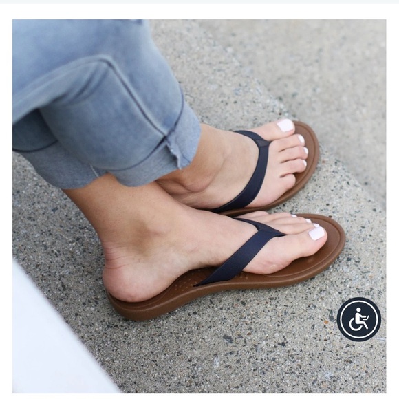 Like New Okabashi women’s breeze flip flop in toffee colored size‎ L - Picture 6 of 6